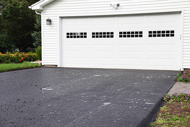 Best Decorative Concrete Driveways in Marlborough, MO